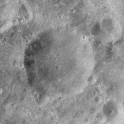 Viviani crater AS16-M-0893.jpg