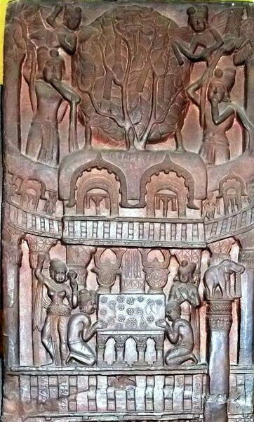 File:Adoration of the Diamond Throne and the Bodhi Tree Bharhut relief.jpg