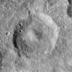 Behaim crater AS15-M-2377.jpg