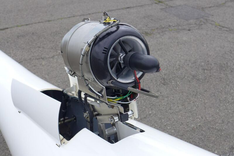 File:Jet engine installed in a glider (sailplane).jpg