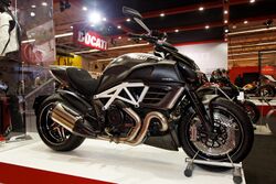 Paris - Salon de la moto 2011 - Ducati - Diavel AMG - 001.jpg