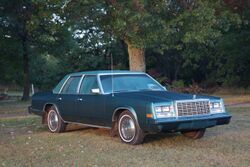 1979 Chrysler Newport (37119489472).jpg