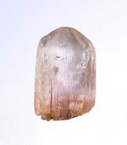 Poudretteite-382457.jpg