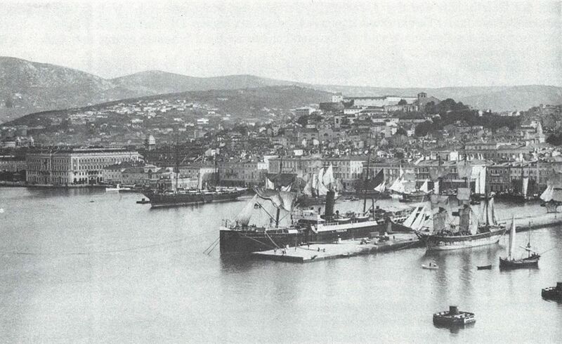 File:SS Thalia vor 1907 mit Segeln (cropped).jpg