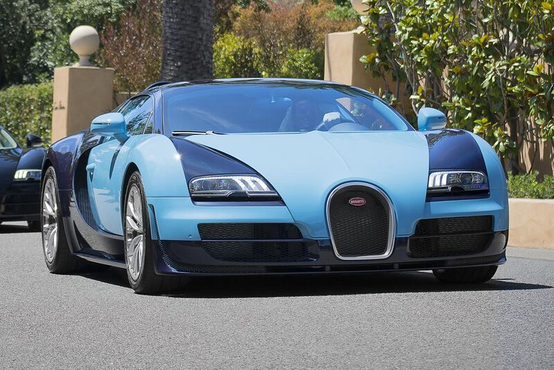 File:Bugatti Veyron Legends Editions (14972092616) (cropped).jpg