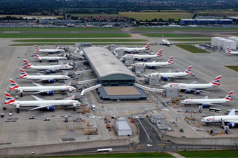 File:Heathrow Terminal 5C Iwelumo-1.jpg