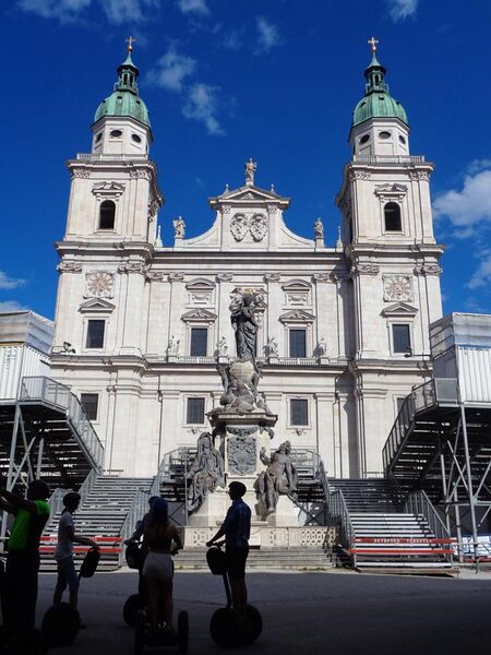 File:Katedrala, Salzburg - zapad.jpg