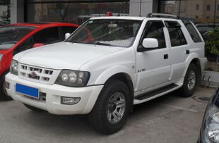 Landwind X6 facelift China 2012-05-01.jpg