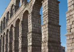 Roman Aqueduct Segovia 2012 Spain.jpg