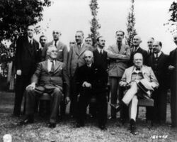 Roosevelt Inönü and Churchill in Cairo cph.3b15312.jpg