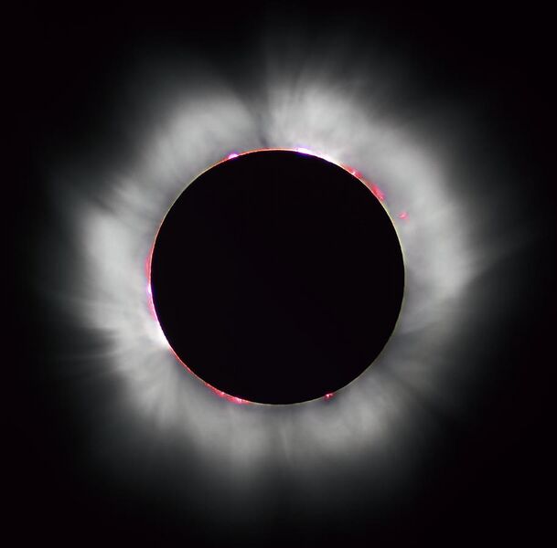 File:Solar eclipse 1999 4 NR.jpg