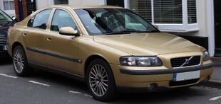 2003 Volvo S60 T SE 2.0 Front.jpg