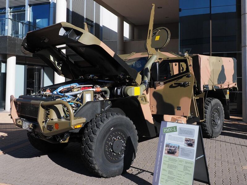 File:Hawkei utility variant at the 2016 ADFA Open Day.jpg