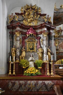 Kath Pfarrkirche hl Georg und ehem Friedhof Interior 11.jpg