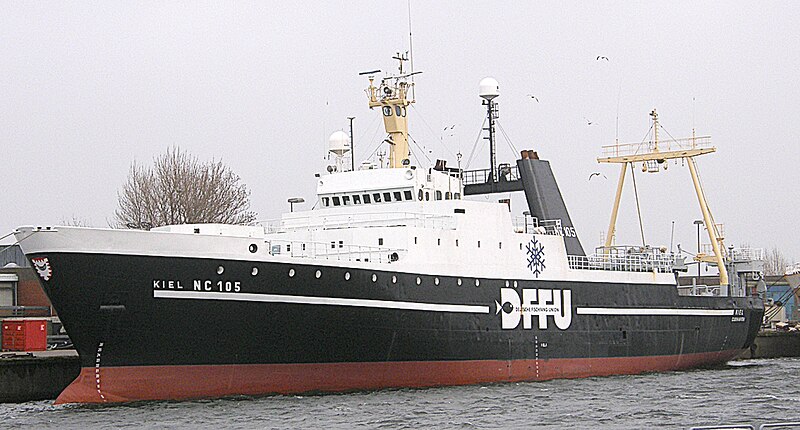 File:Kiel (Ship 1973) -Deutsche Fischfang Union- Cuxhaven 2008 by-RaBoe 01.jpg
