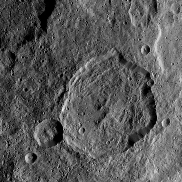 File:PIA19910-Ceres-DwarfPlanet-Dawn-3rdMapOrbit-HAMO-image32-20150909.jpg