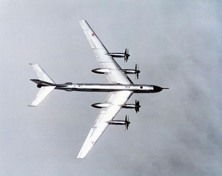 File:Tu-95 wingspan.jpg