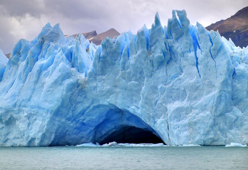 File:153 - Glacier Perito Moreno - Grotte glaciaire - Janvier 2010.jpg