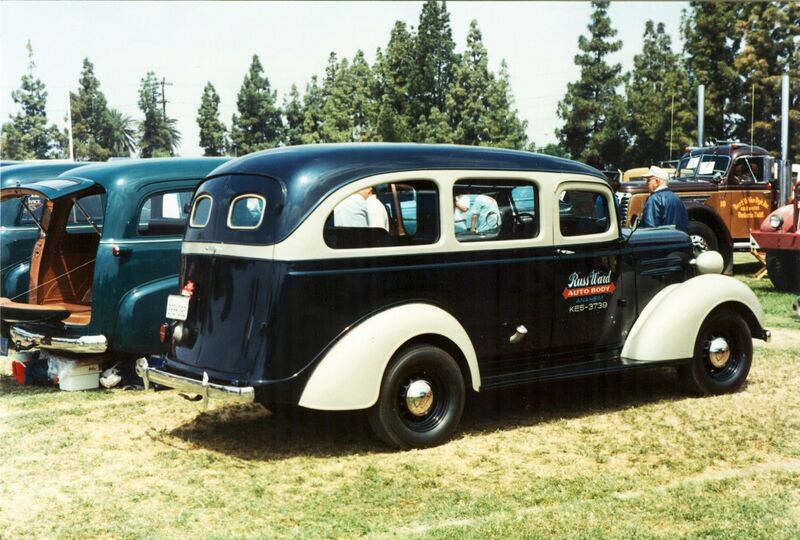 File:1937 Chevrolet Carryall Suburban.jpg