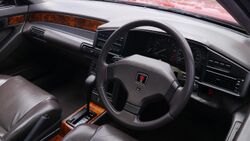 1989-1991 Rover 827 Vitesse hatchback (25541237615).jpg