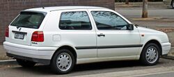 1995-1996 Volkswagen Golf (1H) CL 3-door hatchback 02.jpg