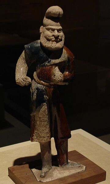 File:CMOC Treasures of Ancient China exhibit - tri-coloured figurine of a foreigner.jpg