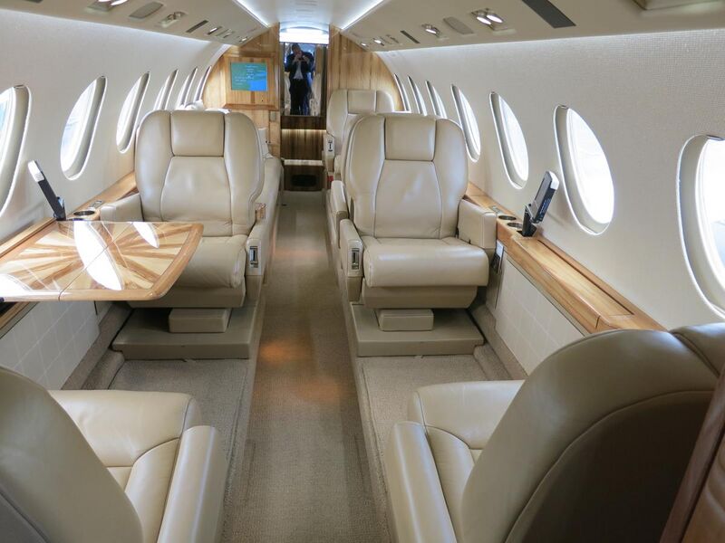 File:Dassault Falcon 50 cabin interior.JPG