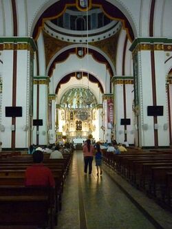 Interior de la Basílica Señor de los Milagros en Buga, Valle..JPG