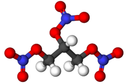 Nitrogylcerin (3D ball-and-stick model).png