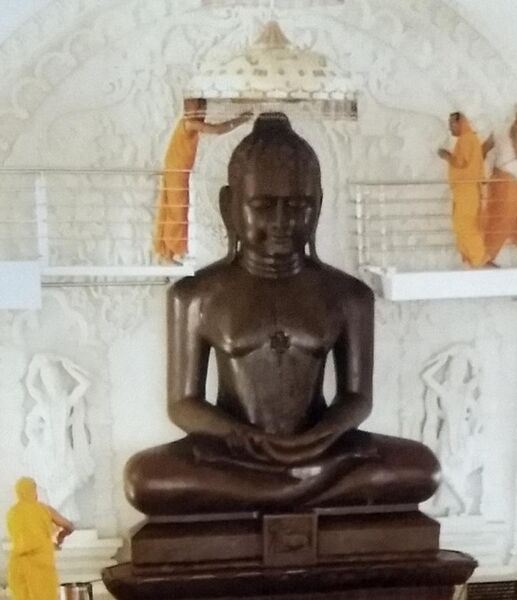 File:Rishabhdev Idol - Kota databari.jpg