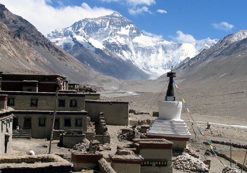 File:Rongbuk Monastery Everest.jpg