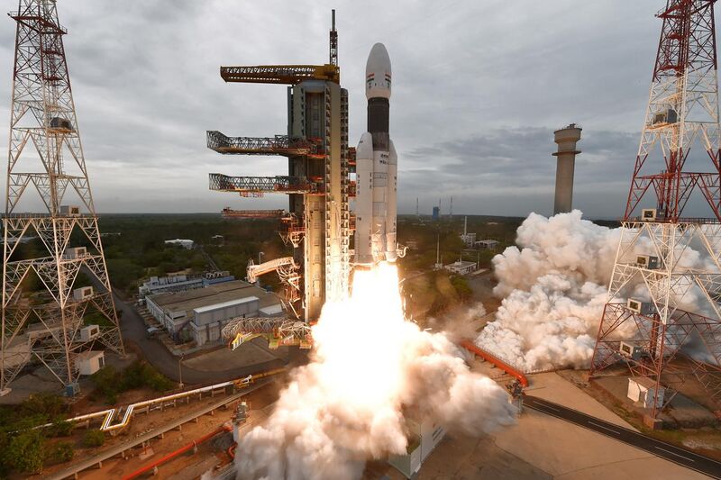 File:GSLV Mk III M1, Chandrayaan-2 Lifting off 01.jpg