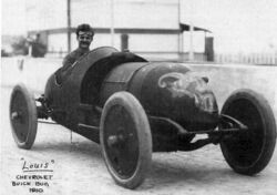 Louis Chevrolet in Buick Bug 1910.jpg
