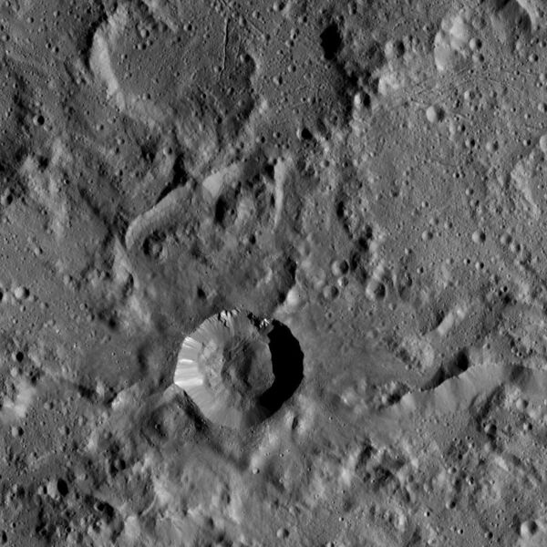 File:PIA20407-Ceres-DwarfPlanet-Dawn-4thMapOrbit-LAMO-image53-2016207.jpg
