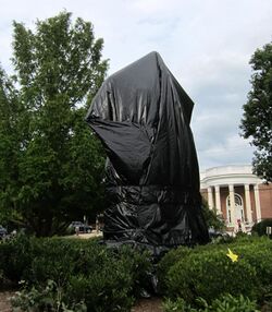 Robert Edward Lee sculpture covered in tarp.jpg