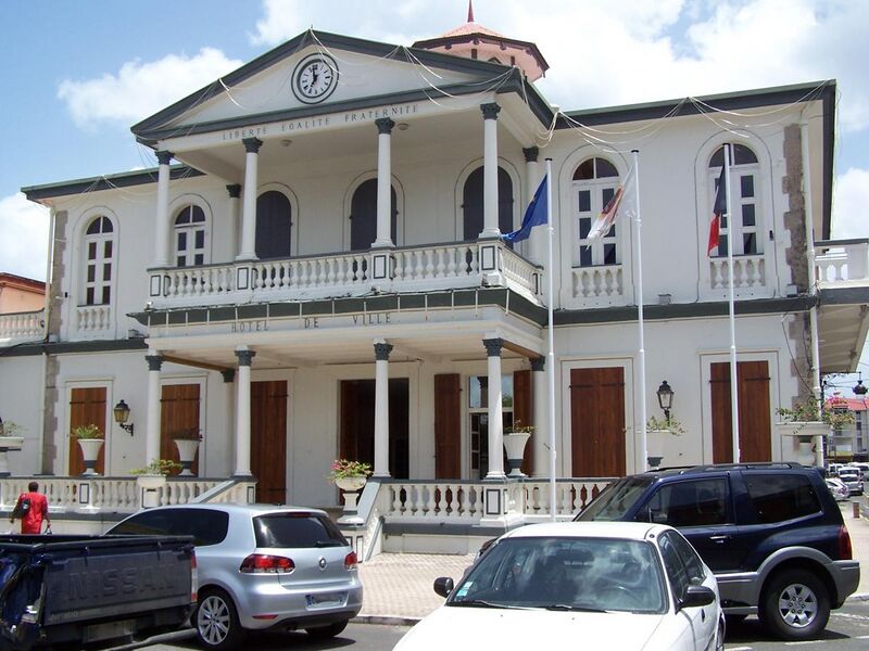 File:Hôtel-de-Ville de Basse-Terre.JPG