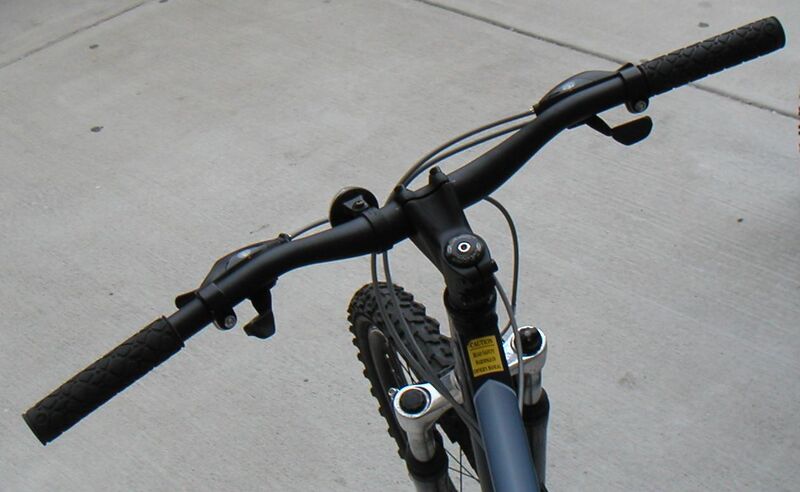 File:Mountain bike handlebar.JPG