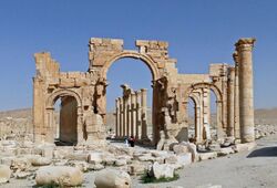 Palmyra - Monumental Arch.jpg