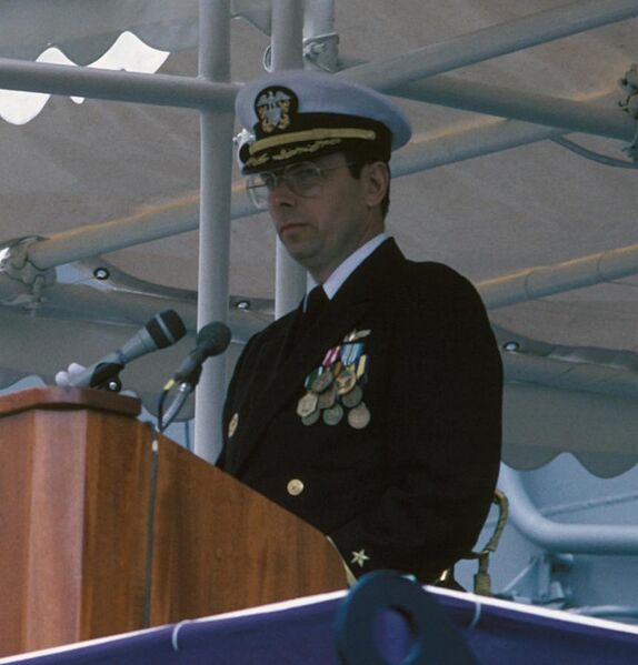 File:Paul X. Rinn at USS Samuel B. Roberts (FFG 58) commissioning cropped.jpg