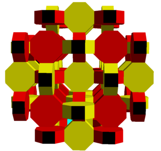 Skew polyhedron 4848.png