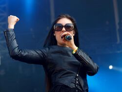 Tuska 20130630 - Amaranthe - 11.jpg