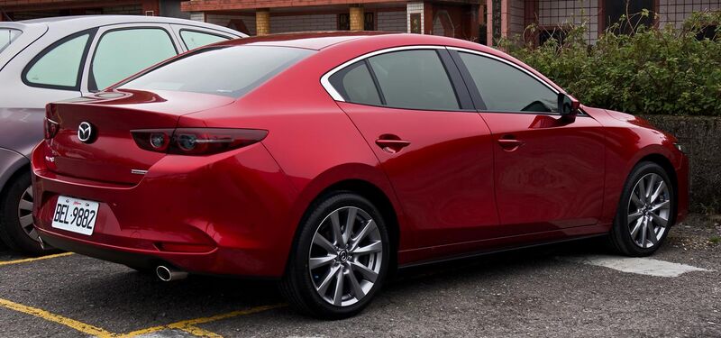 File:Mazda3 Fastback SKYACTIV-X 2.0 M Hybrid Selection (IV) – h 26022020.jpg