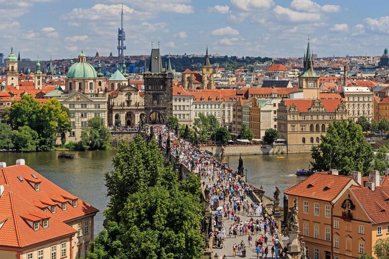File:Prague 07-2016 view from Lesser Town Tower of Charles Bridge img3.jpg