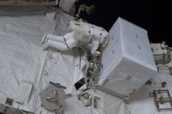 STS-128 EVA2 Danny Olivas 1.jpg