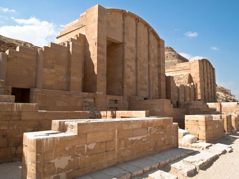 File:Templo de Zoser en Saqqara.jpg