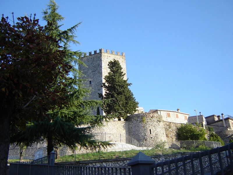 File:Castello di Monte San Giovanni Campano 9.JPG