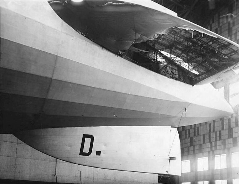 File:Fin damage to Graf Zeppelin I 1928.jpg