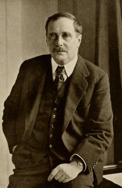 File:Portrait of H. G. Wells.jpg
