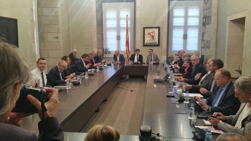 File:Sinn Féin representatives meeting Catalan President Carles Puigdemont ahead of the referendum.jpg