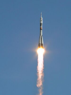 Soyuz TMA-7 launch.jpg